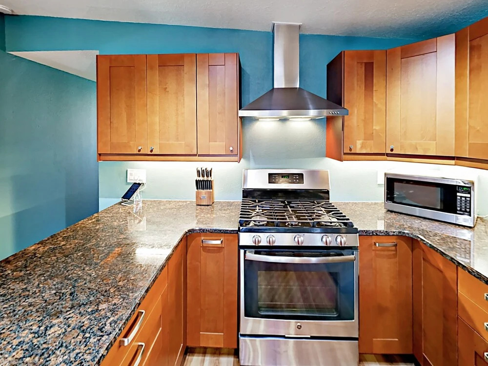 1658 S Edgewood Home 3 Bedrooms 2 Bathrooms Home