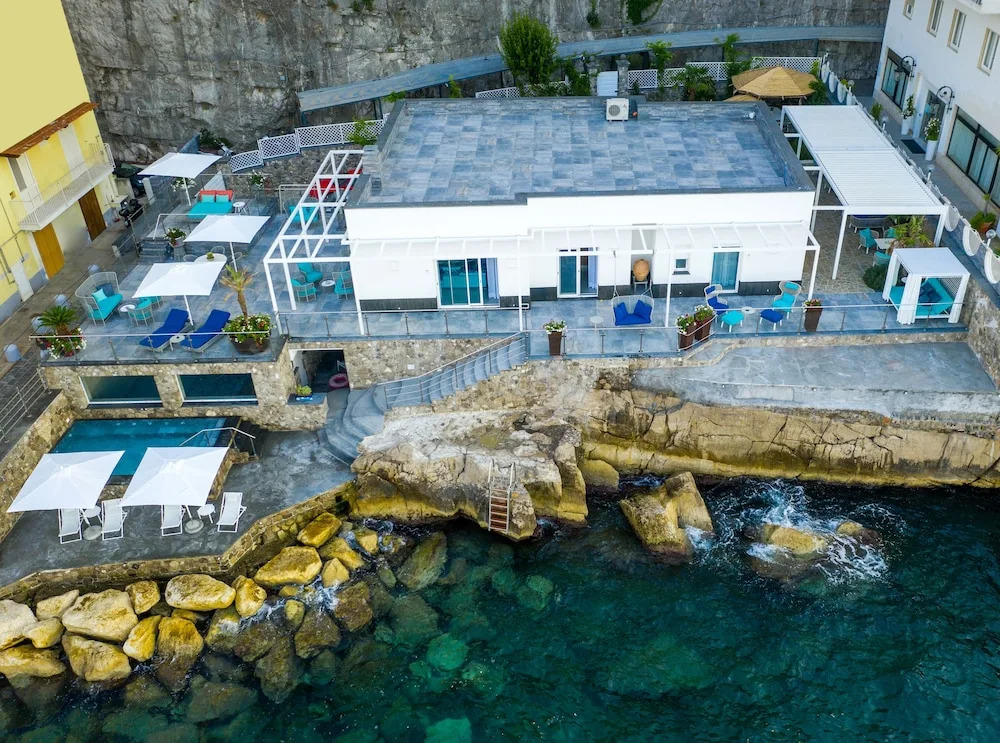 My Exclusive Italy - Beachfront Villa Sorrento & private sea access