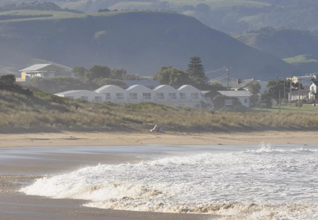 A Great Ocean View Motel