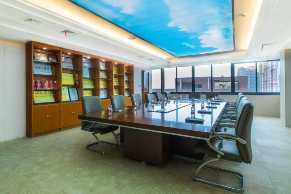 Shangrong Business Hotel (Wuhan Julong Avenue Zhuoer Enterprise Headquarters)