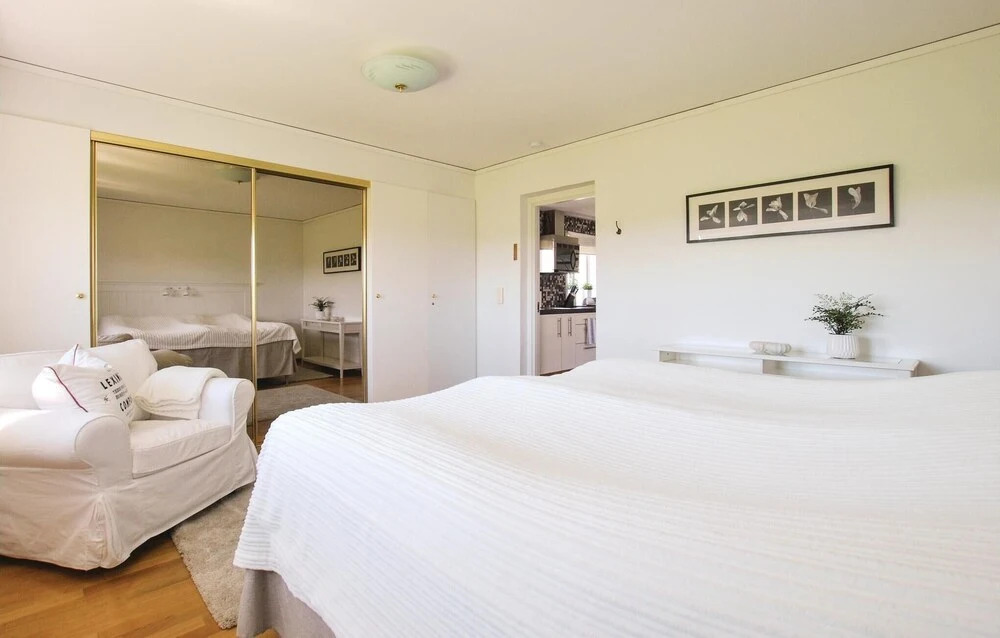 Nice Home In Borgholm With Wifi
