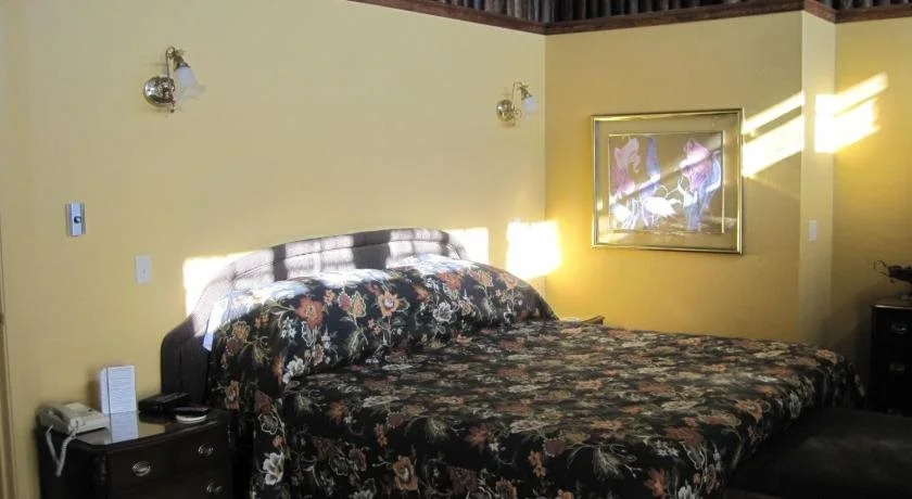 Riverview Lodge
