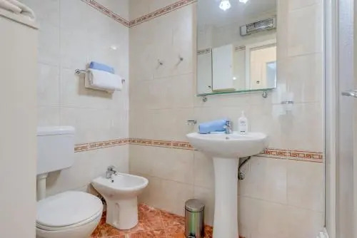 LCT Beacfront apartment ZS