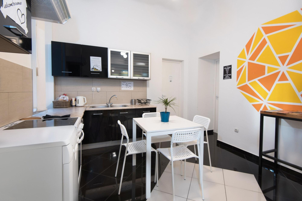Avenue Hostel