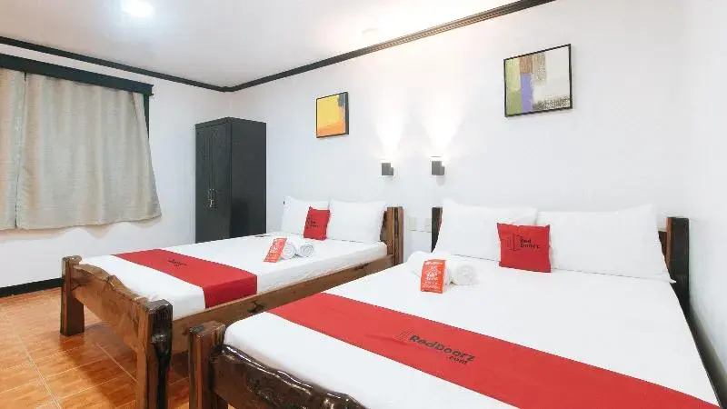 RedDoorz at La Sefa Hotel and Resort Atimonan