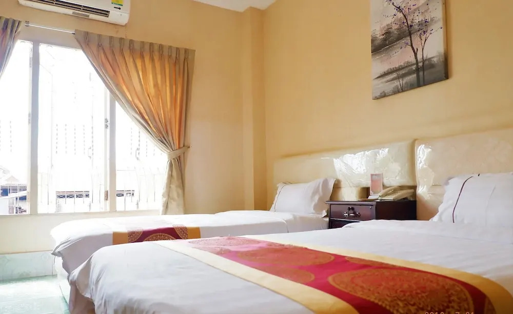 万象莉莉酒店 Lilyhotel