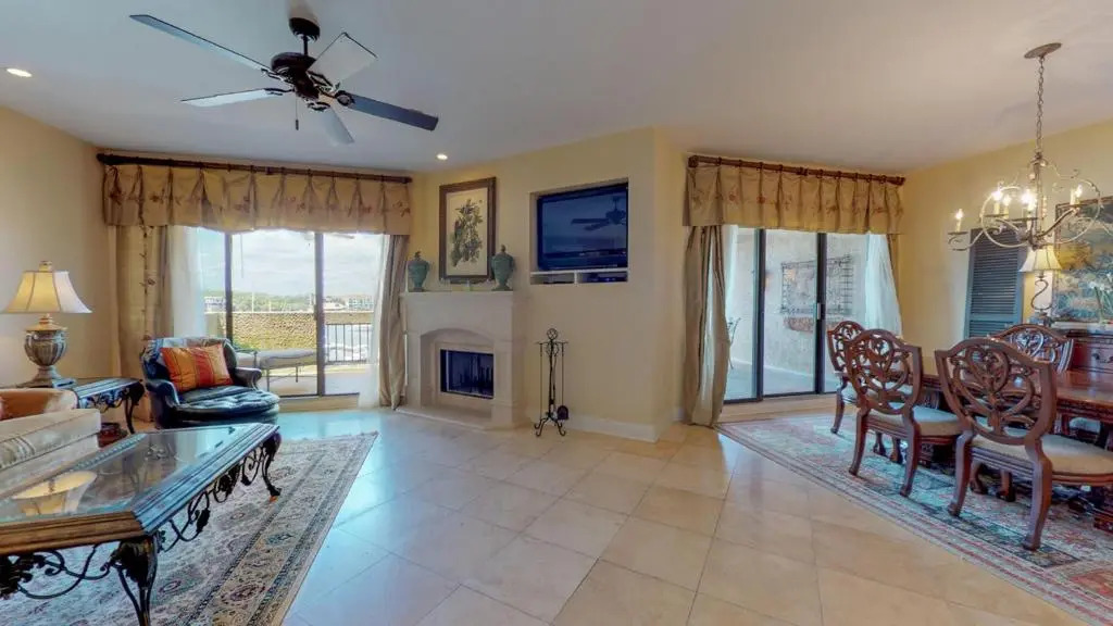 7124 Harbourside I