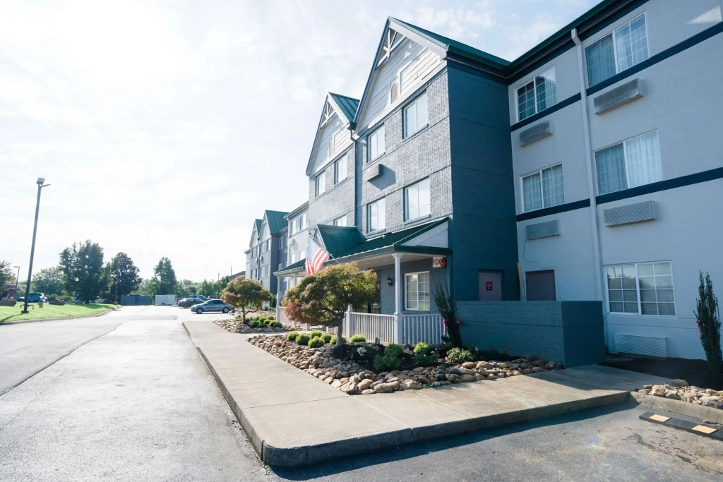 MainStay Suites Knoxville Airport