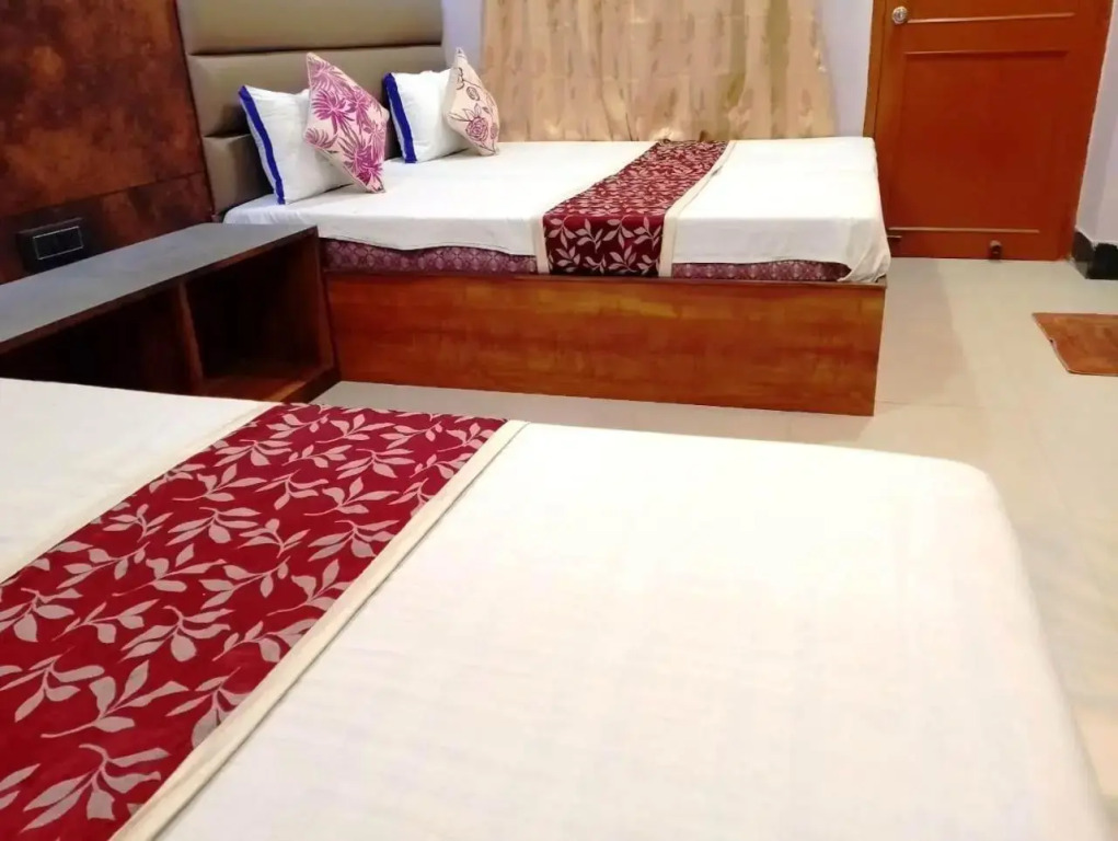 1 BR Guest house in Lakhtokia, Guwahati, by GuestHouser (39A9)