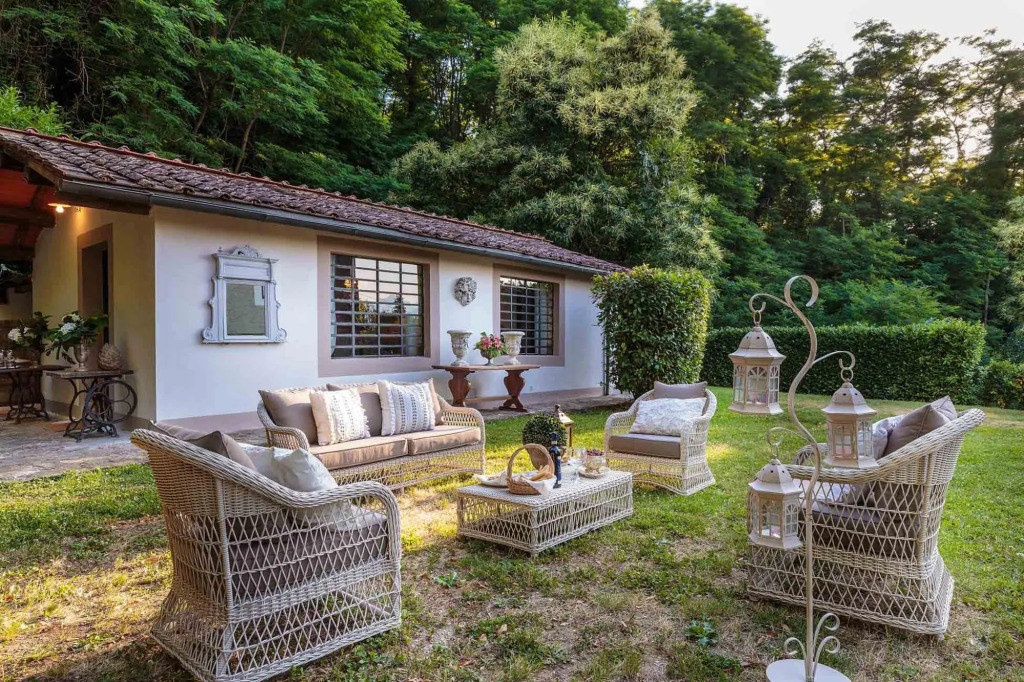 Bocciolo Stone Farmhouse
