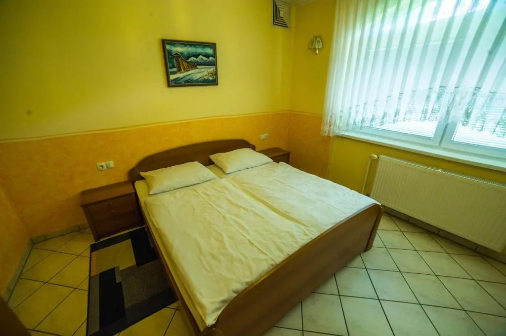Gostišče Pri Dveh Petelinih