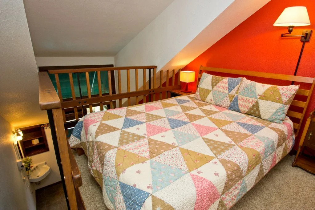 Manitou Lodge