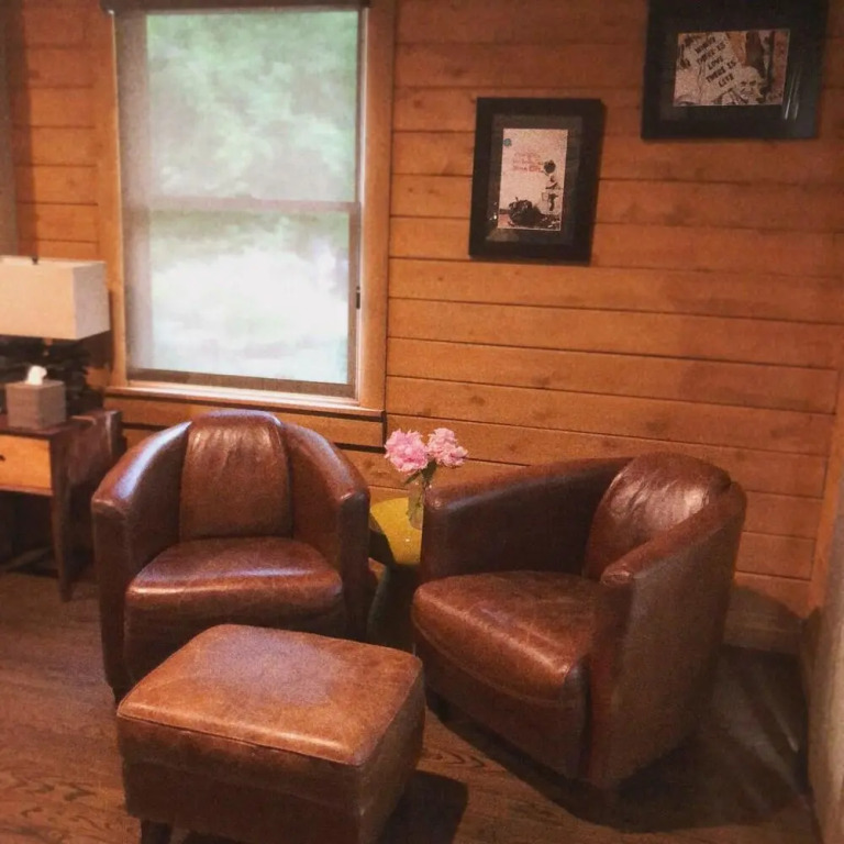 Chatfield Hollow Inn