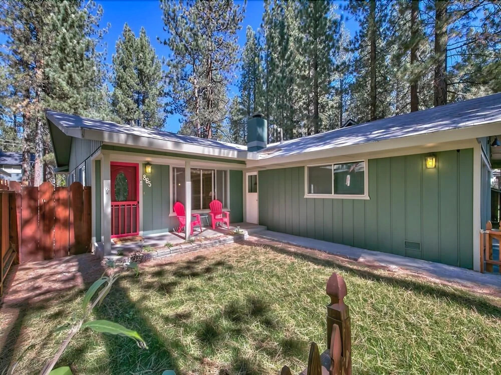 The Stanford 865S - 3 Br home by RedAwning