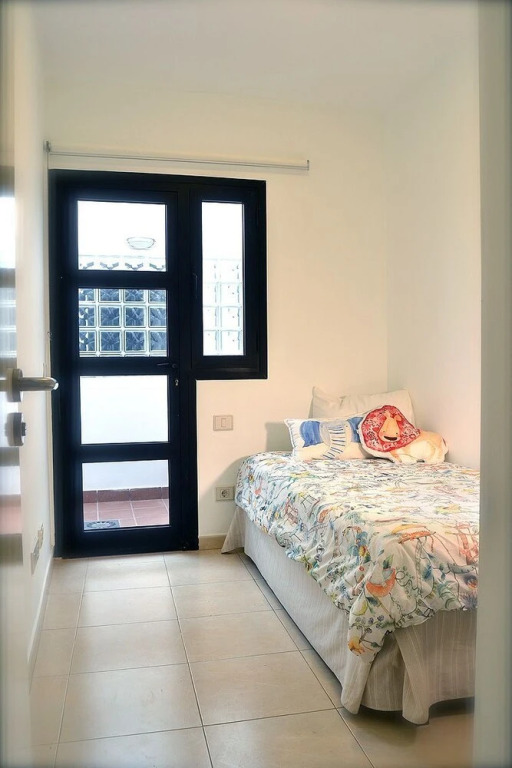 Window towards the Atlantic Ocean