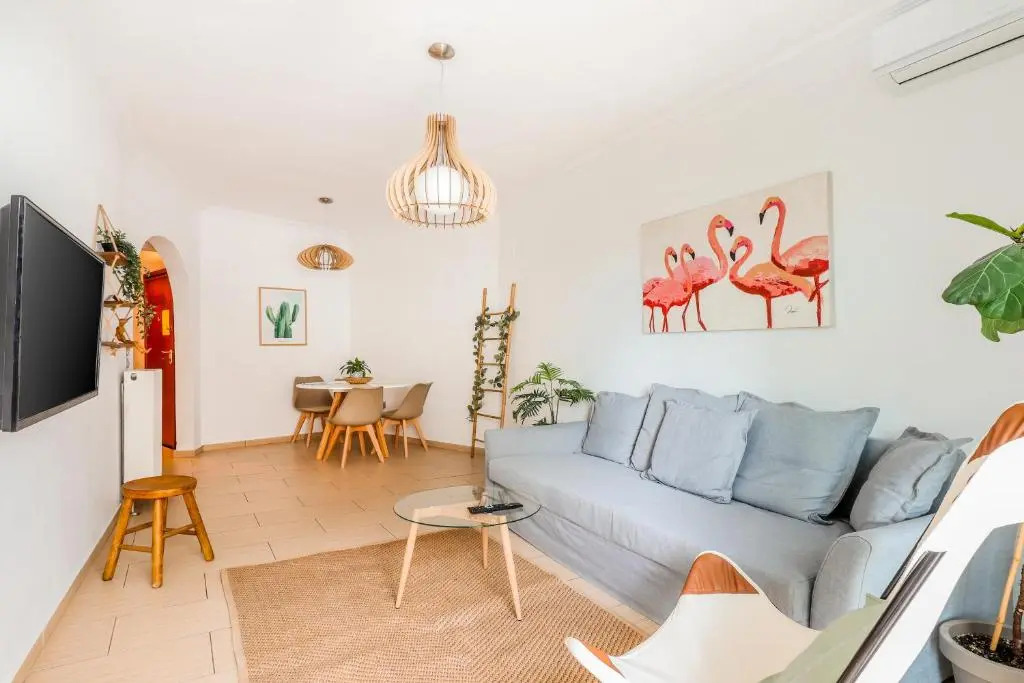Traveler Home 85m2 Private Parking Next to Center