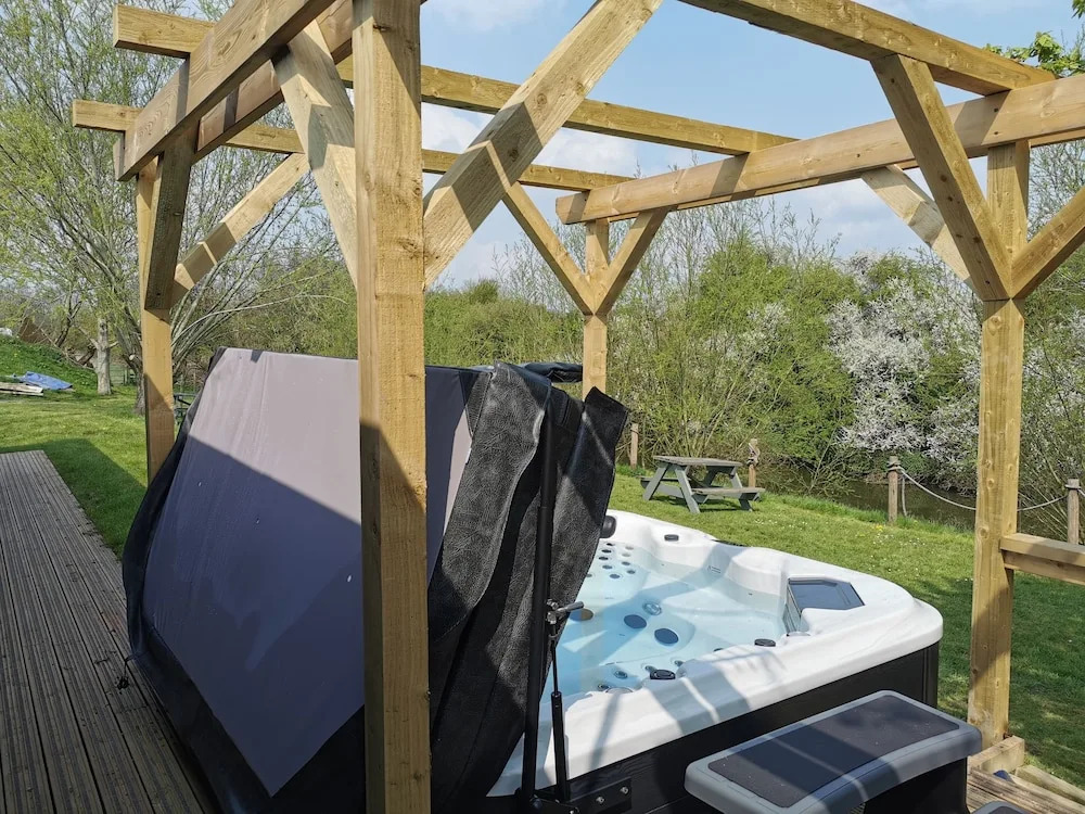 Wall Eden Farm - Luxury Log Cabins and Glamping
