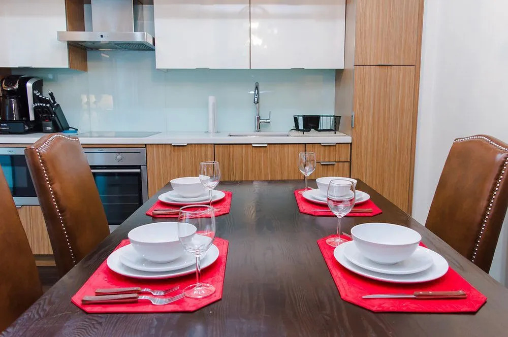 N2N Suites - Heart of the City - Downtown Suite offered by Short Term