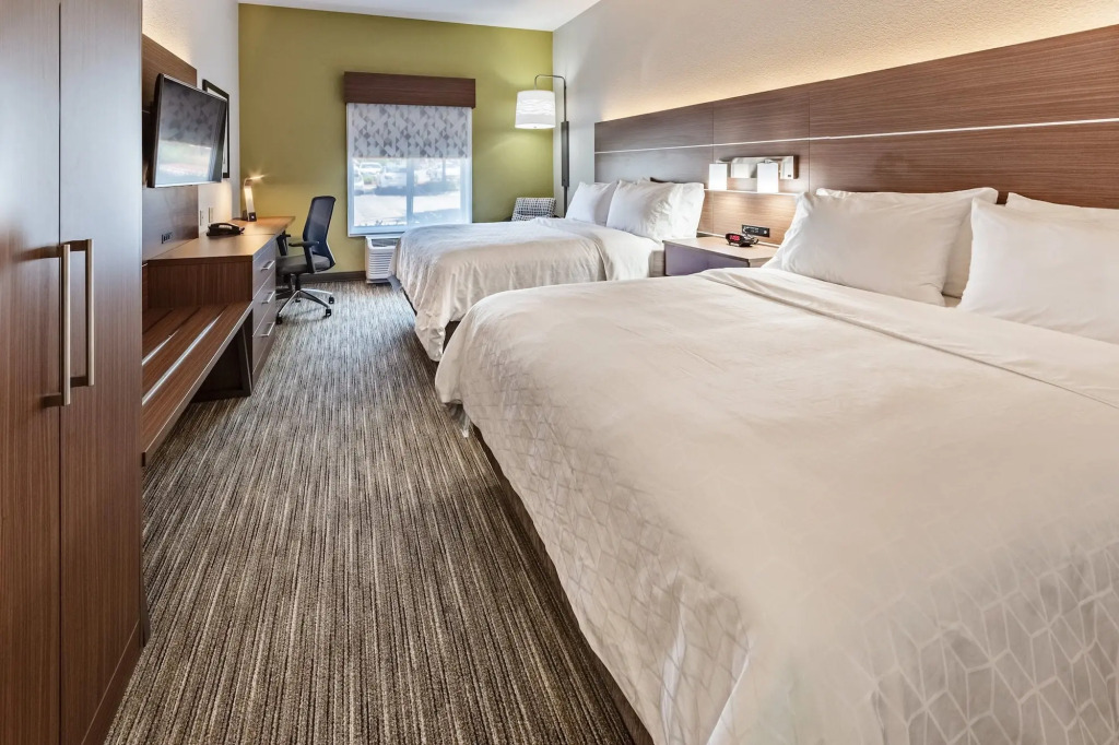 Holiday Inn Express Hotel & Suites Lake Zurich-Barrington by IHG