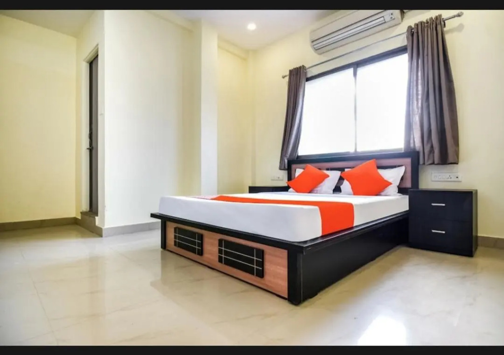 Silver Key Suites