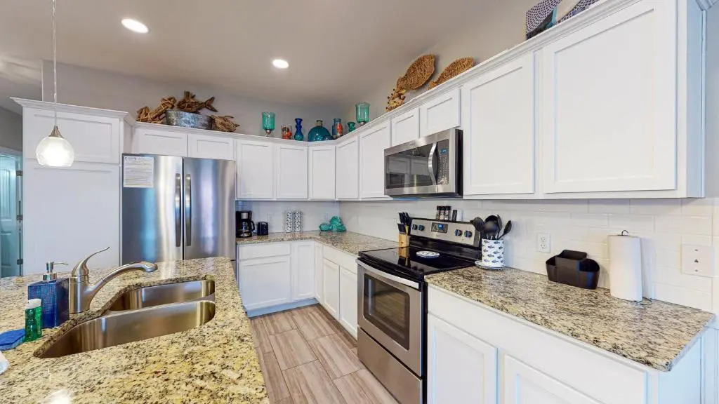 BC508 Townhome with Beach Inspired Decor, Heated Pool with Water Slide
