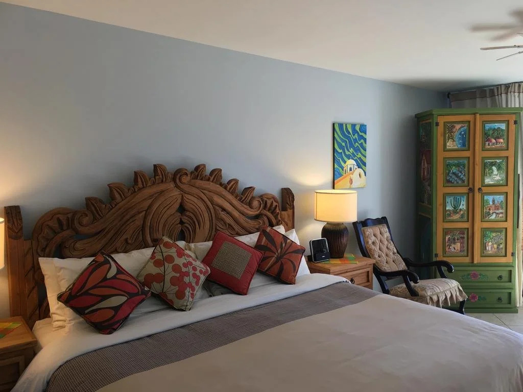 El Sol La Vida Beach Front Resort