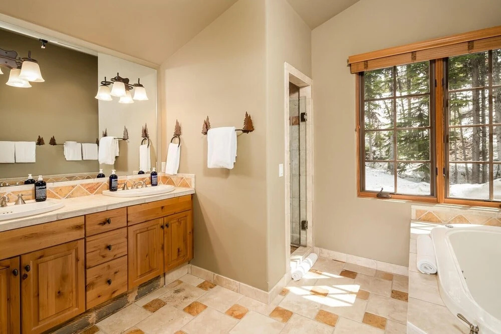 6 Mountain Home Road 4 Bedroom Home by Moonlight Basin Lodging