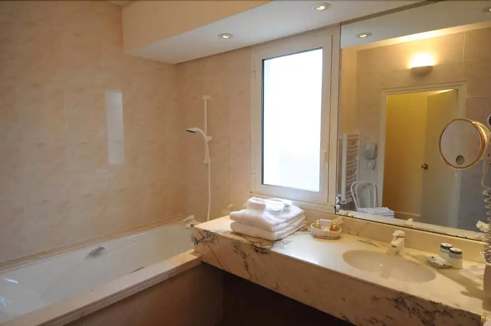 HR Hôtel-Restaurant & Spa Marin