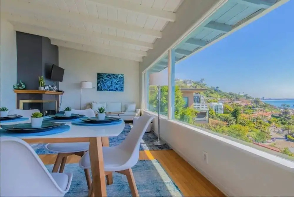Panoramic Ocean View, 5 Br, 6 Min Walk To Beach 5 Bedroom Apts
