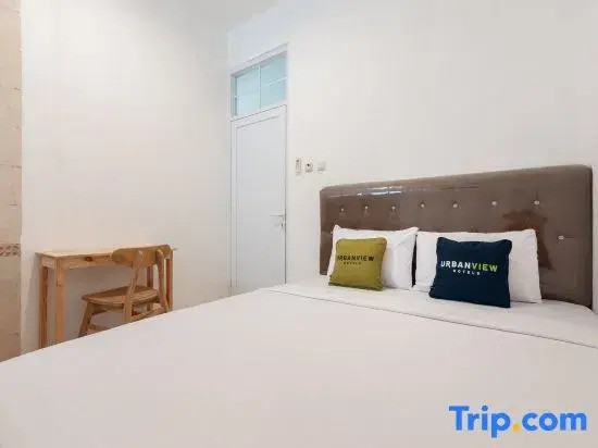 Urbanview Hotel De Breeze Kemang Jakarta by RedDoorz