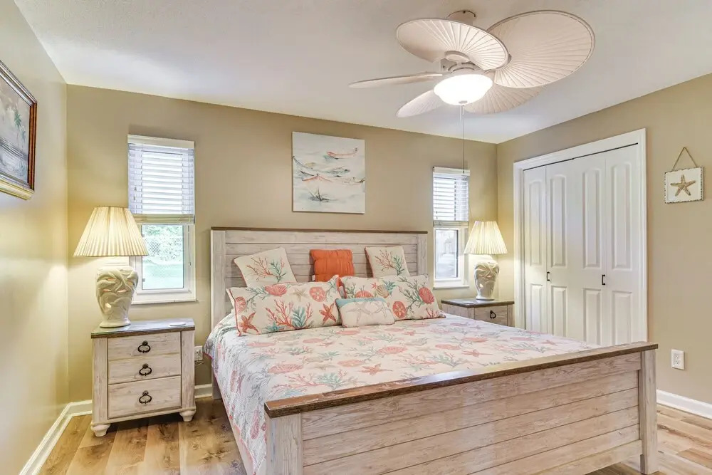 6 Mi to Clearwater Beach: Home w/ Furnished Lanai