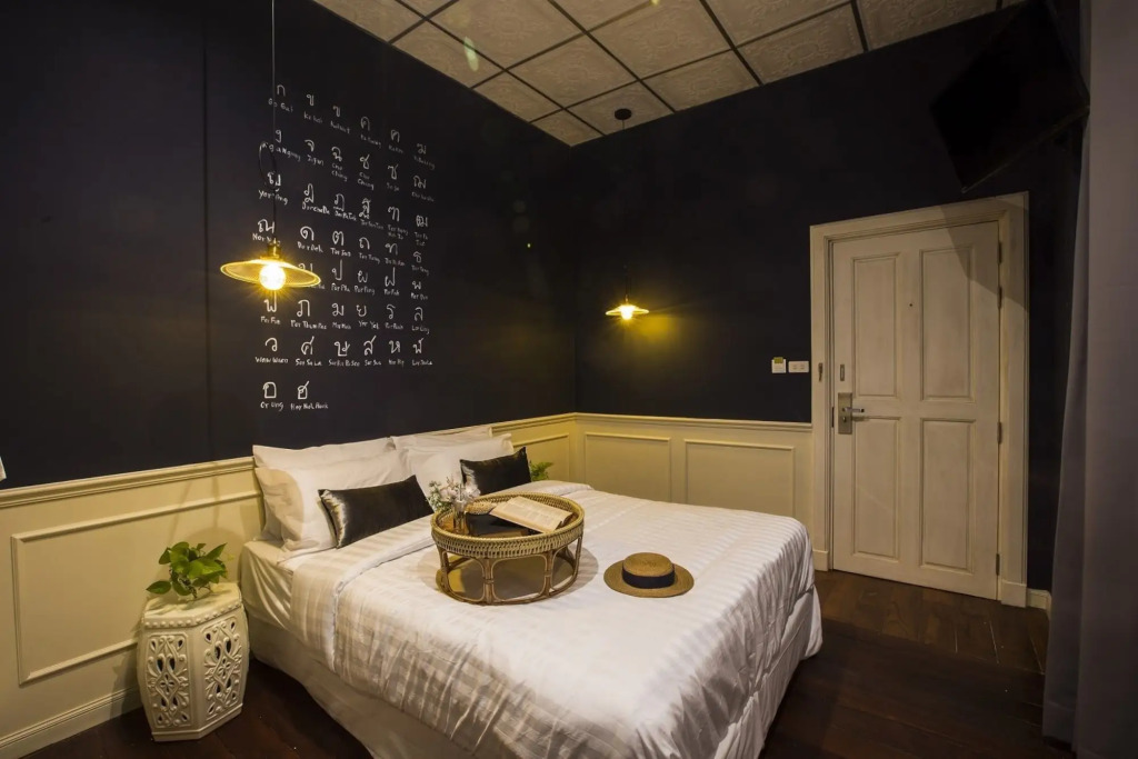 Azure Hostel Bangkok