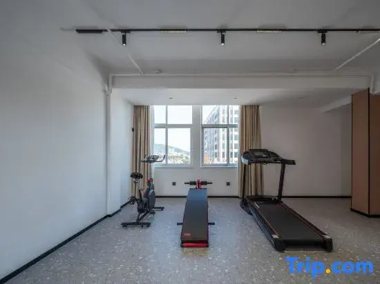 Yiqu · Junpeng Hotel (Sanxiang Town Baishi Huafa Guanshanshui)