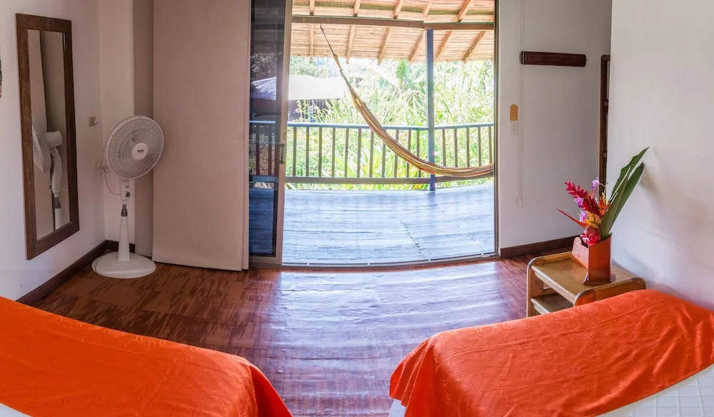 Playa de Oro Lodge
