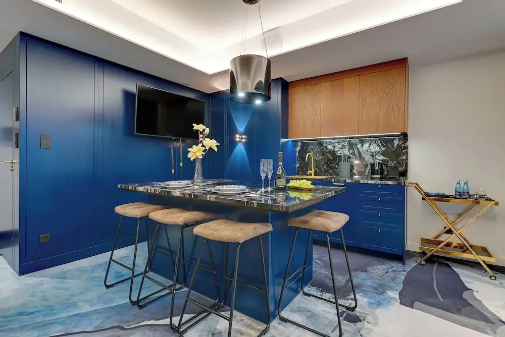 Deo Plaza Apartments