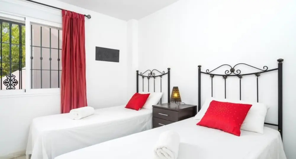Apartment - 2 Bedrooms with Pool and WiFi - 107884