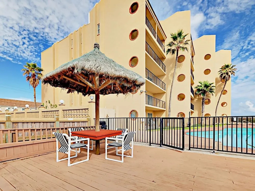 4400 Gulf Blvd Condo Unit 503