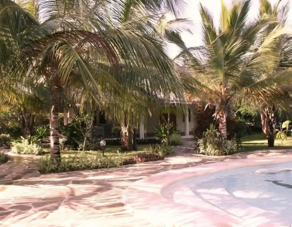 Baobab Village
