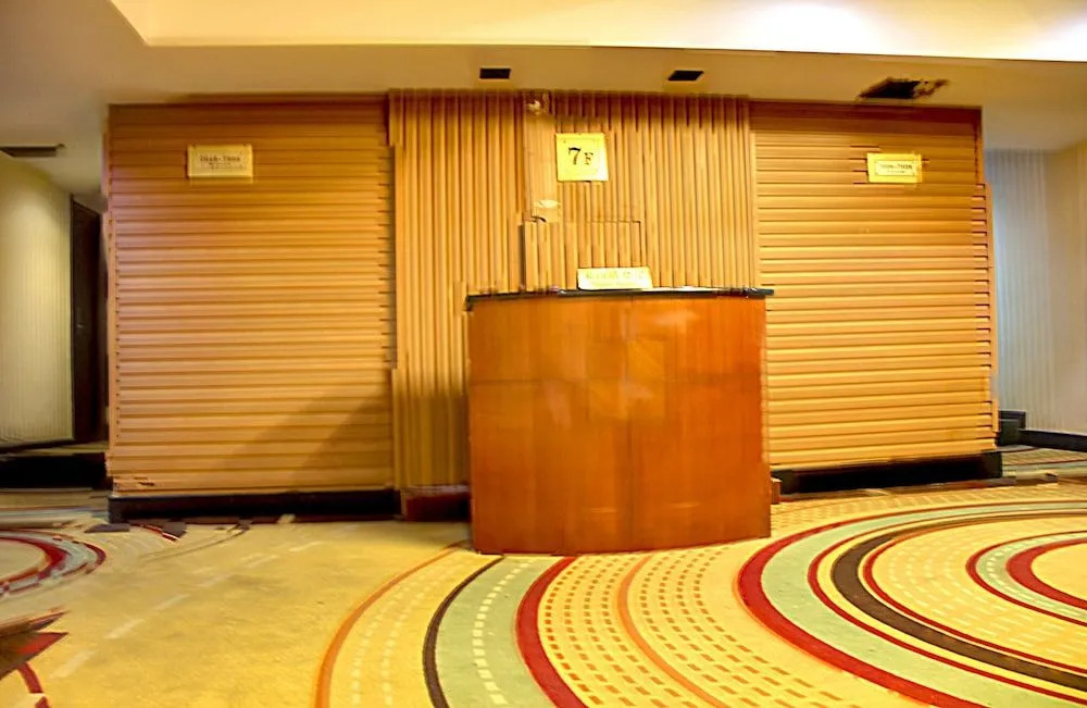 KAIS RDOM Hotel