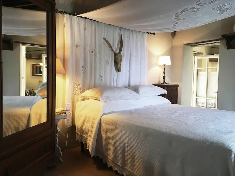 Il Podere di Metato Restored Tuscan Farmhouse With Pool With Views of Hills and Sea