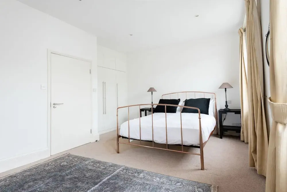 The Pimlico Lighthouse - 4bdr in Between the River Thames & Sloane Square