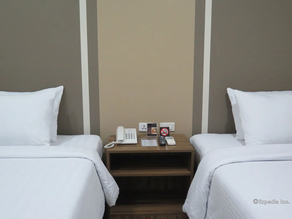 S Hotel & Residences