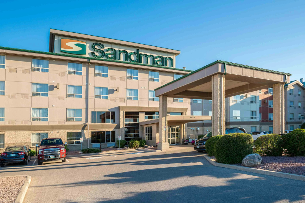 Sandman Hotel & Suites Winnipeg Airport