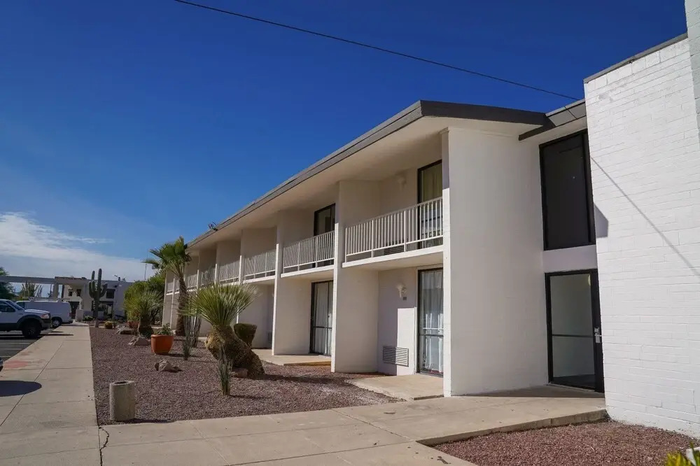 Ocotillo Apartments & Hotel