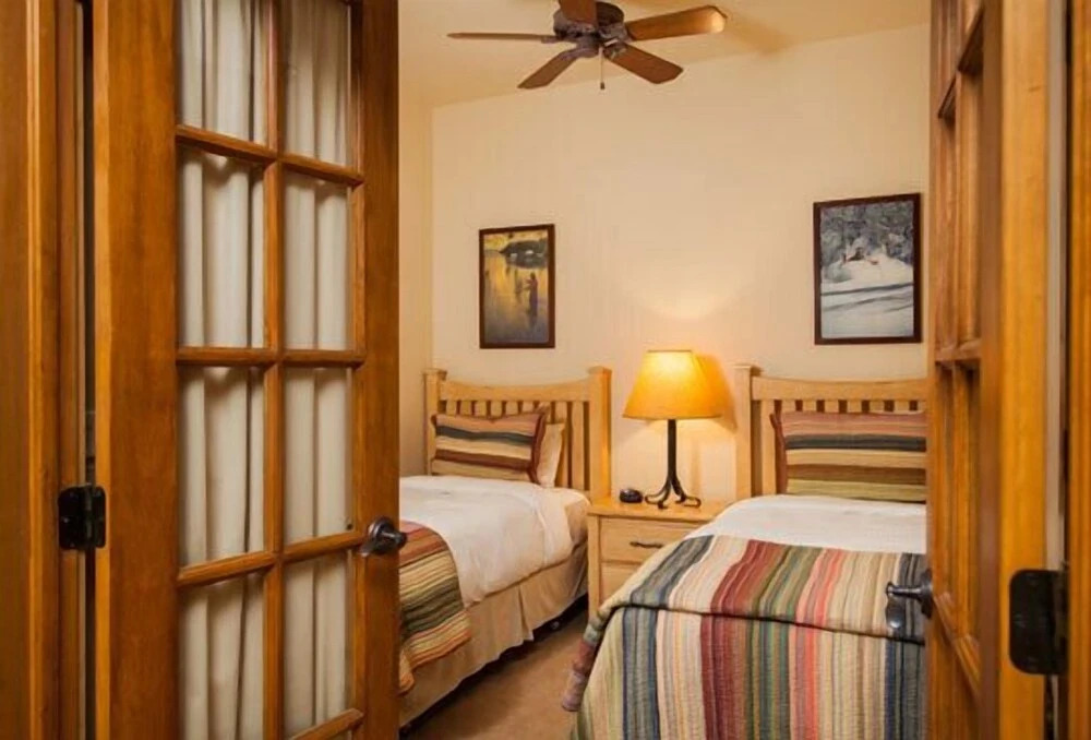 3106 Champagne Lodge, Trappeur's Crossing Apartment 2 SimplySteamboat