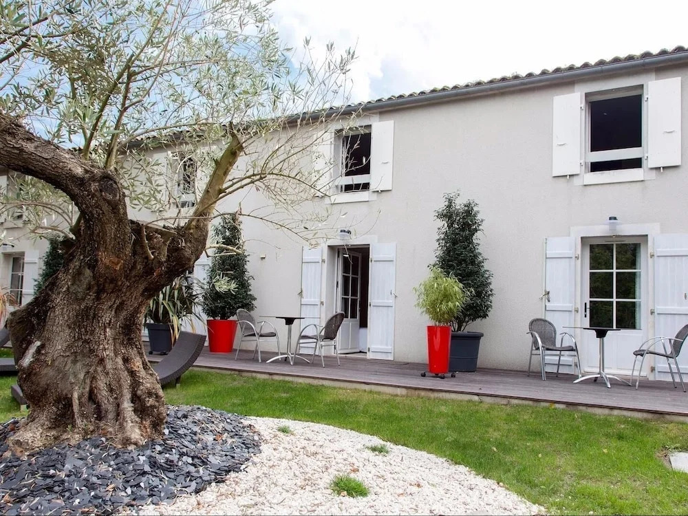 Logis Auberge De La Riviere