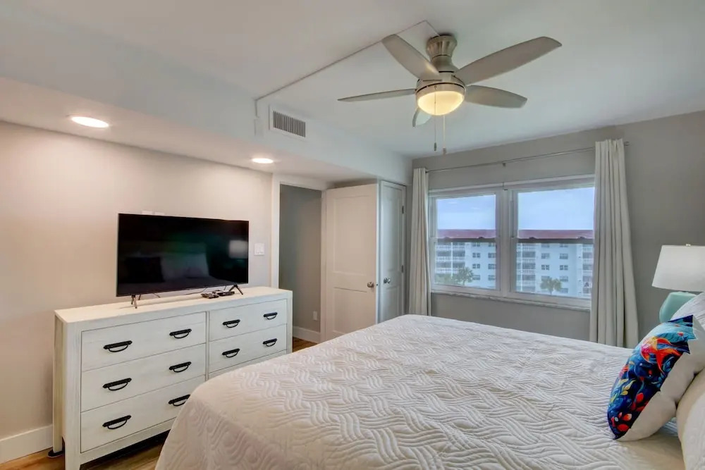 266 El Matador 2 Bedroom Condo by RedAwning
