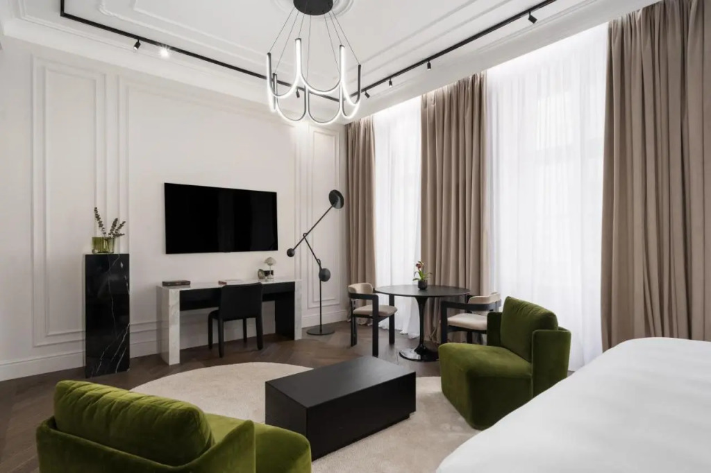 The Best Hotel in Brussels (TEST HOTEL)