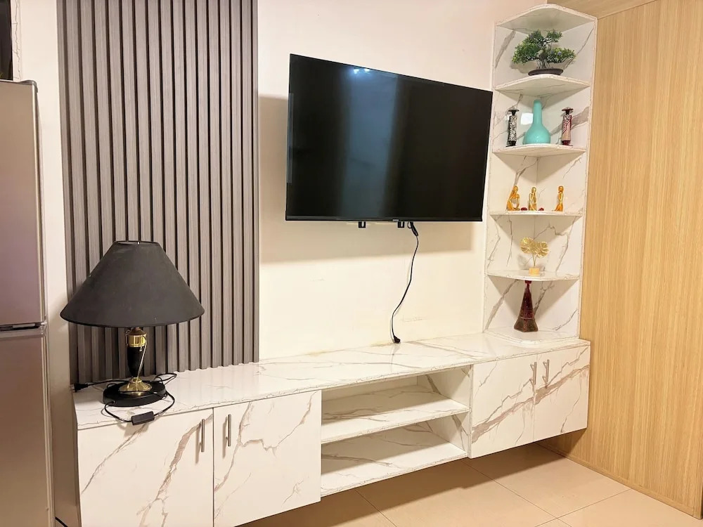 Metros Hideaway Shore 1 Tower B