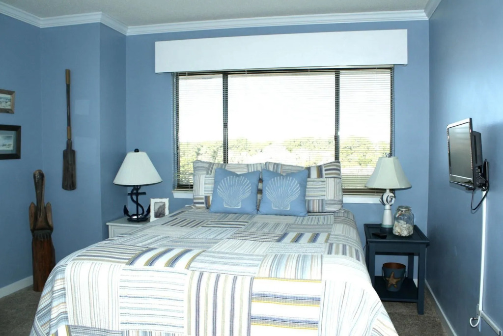 Xanadu III 805 - 4 Br Condo